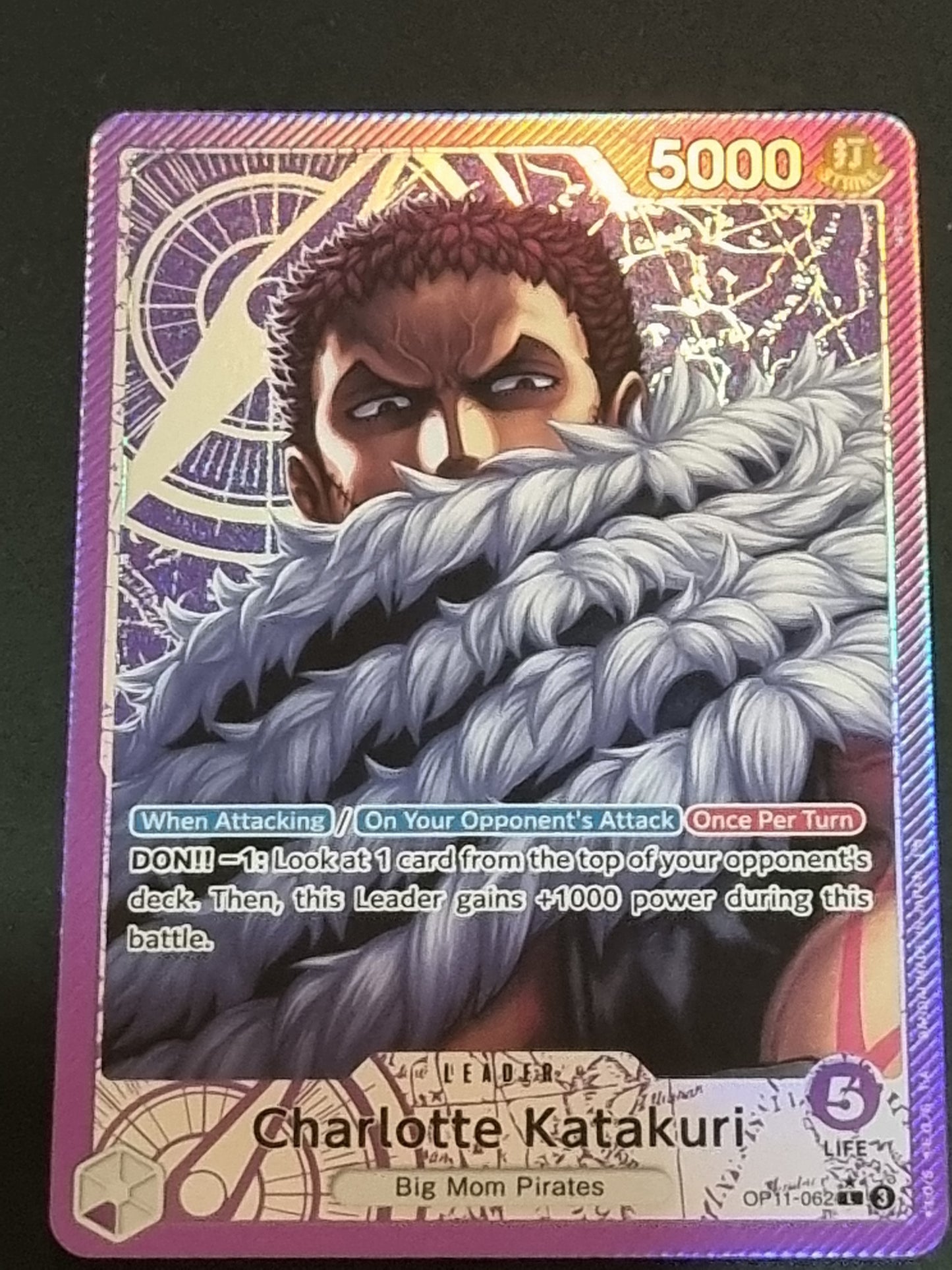 Tarjeta One Piece TCG Charlotte Katakuri Leader Alt OP11-062